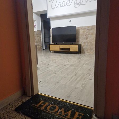 Underground Home Vicino Metropolitana Comasina Cormano Εξωτερικό φωτογραφία