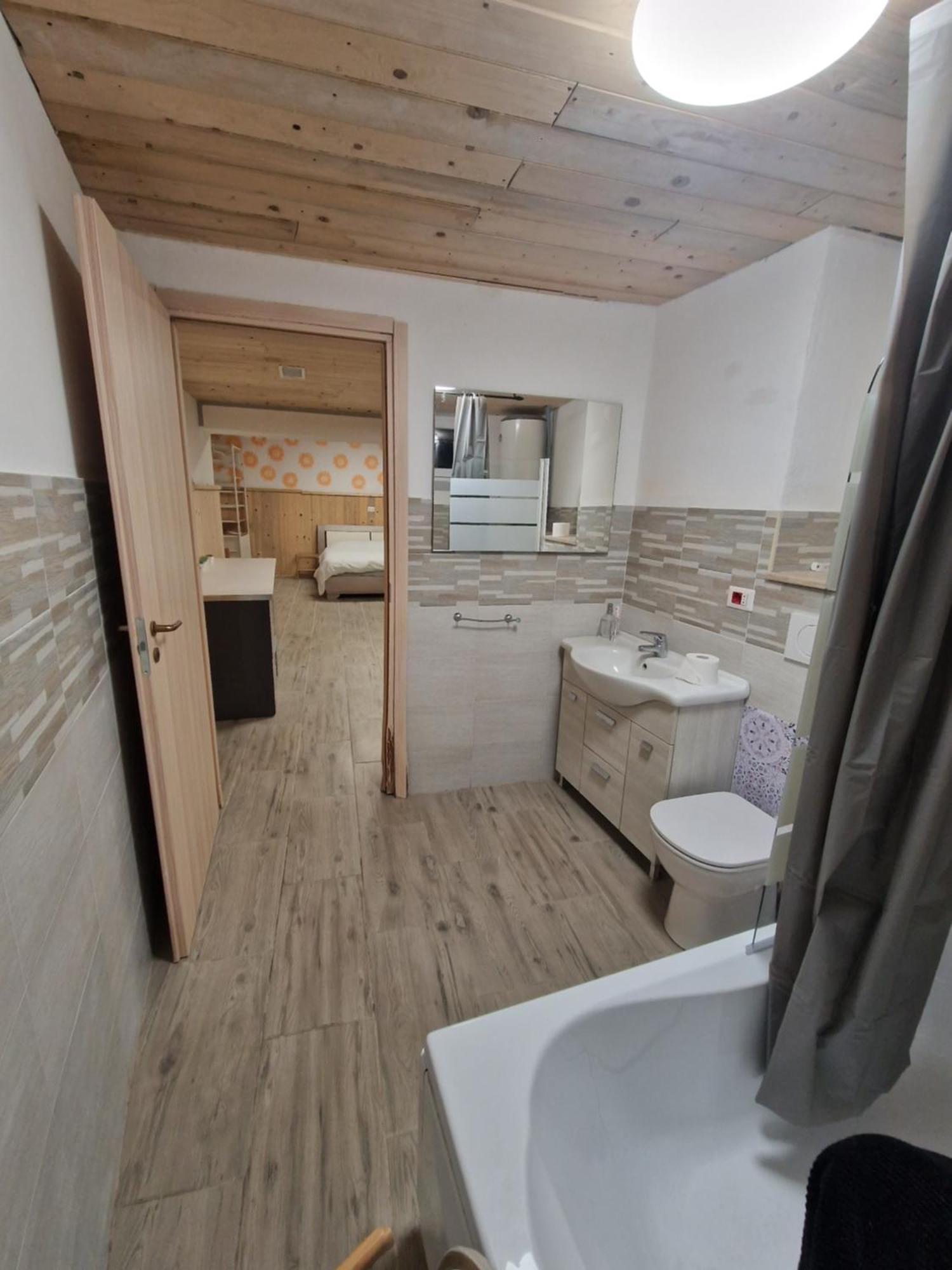 Underground Home Vicino Metropolitana Comasina Cormano Εξωτερικό φωτογραφία